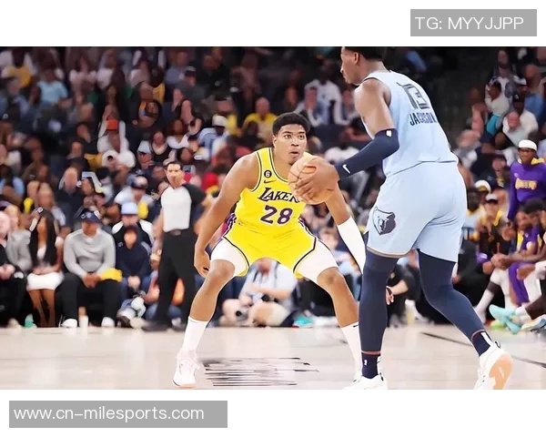 薪资专家评选2023年最佳合同阵容里夫斯与八村塁领衔出战